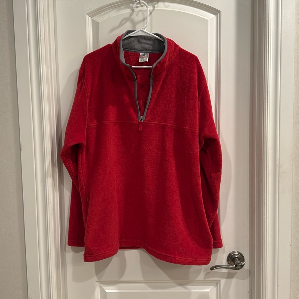 Footlocker 1/4 Zip Pullover.